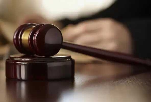 В Тунисе освободили человека, приговоренного к смертной казни за критику главы государства