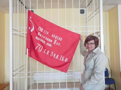 Семь дней отсиди — один раз проведи акцию «Бессмертный полк»