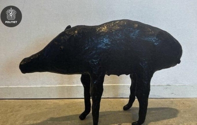 Из норвежской галереи украли скульптуру свиньи за $15 тысяч. Пропажу заметили только через пять дней