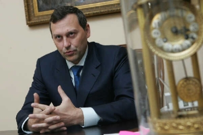 Дольщики &laquo;Евроинвеста&raquo; создали чат слежки за передвижениями беглого олигарха Андрея Березина в соцсетях