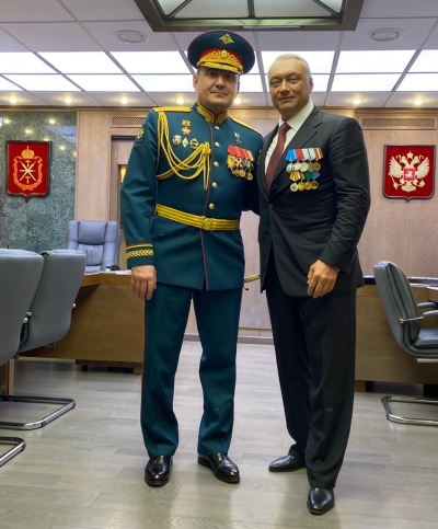 Дмитрий Савельев: голос боевого братства и символическая поддержка ветеранов на Параде Победы